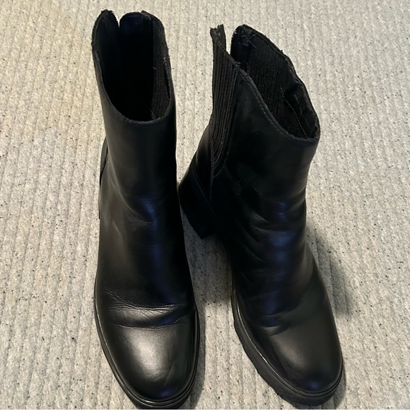 Dolce Vita Martey H2O Booties 7.5 - Picture 5 of 5